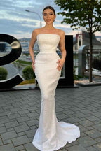 Charming Sleeveless Mermaid Sequins White Prom Dress Belts With Strapless