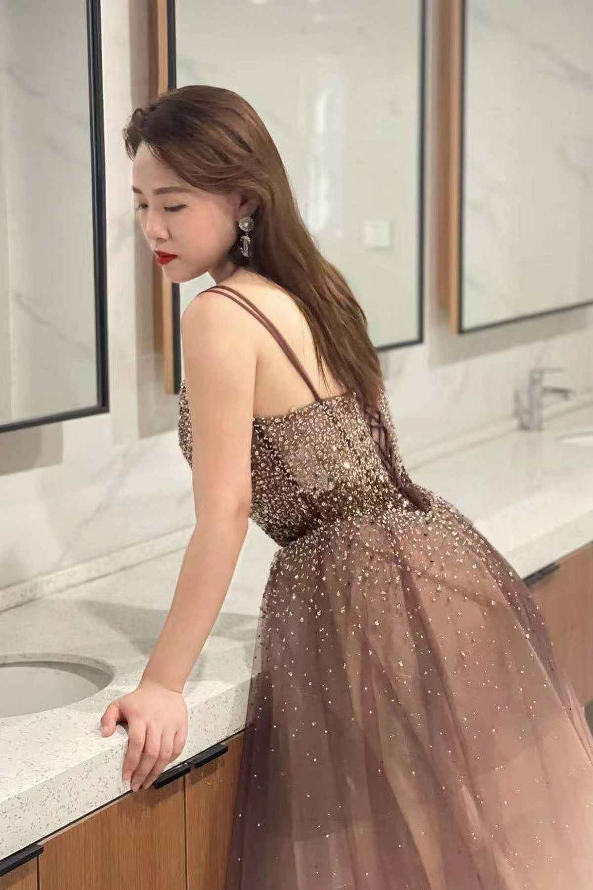 Spaghetti Strap Deep V Neck Tulle Prom Dress With Sequins Beading