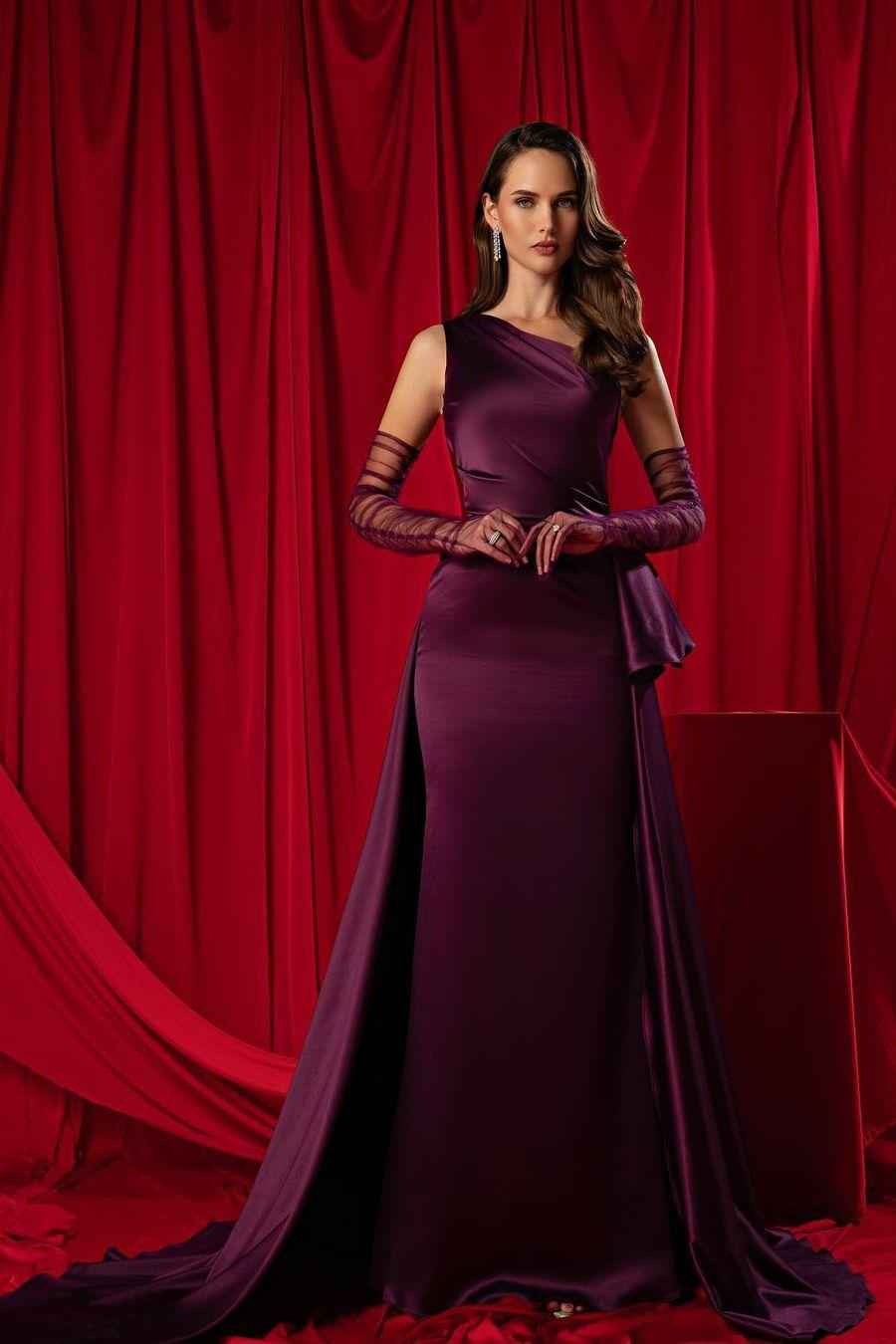 One Shoulder Sleeveless Pleated Long Prom Dress With Long Gloves
