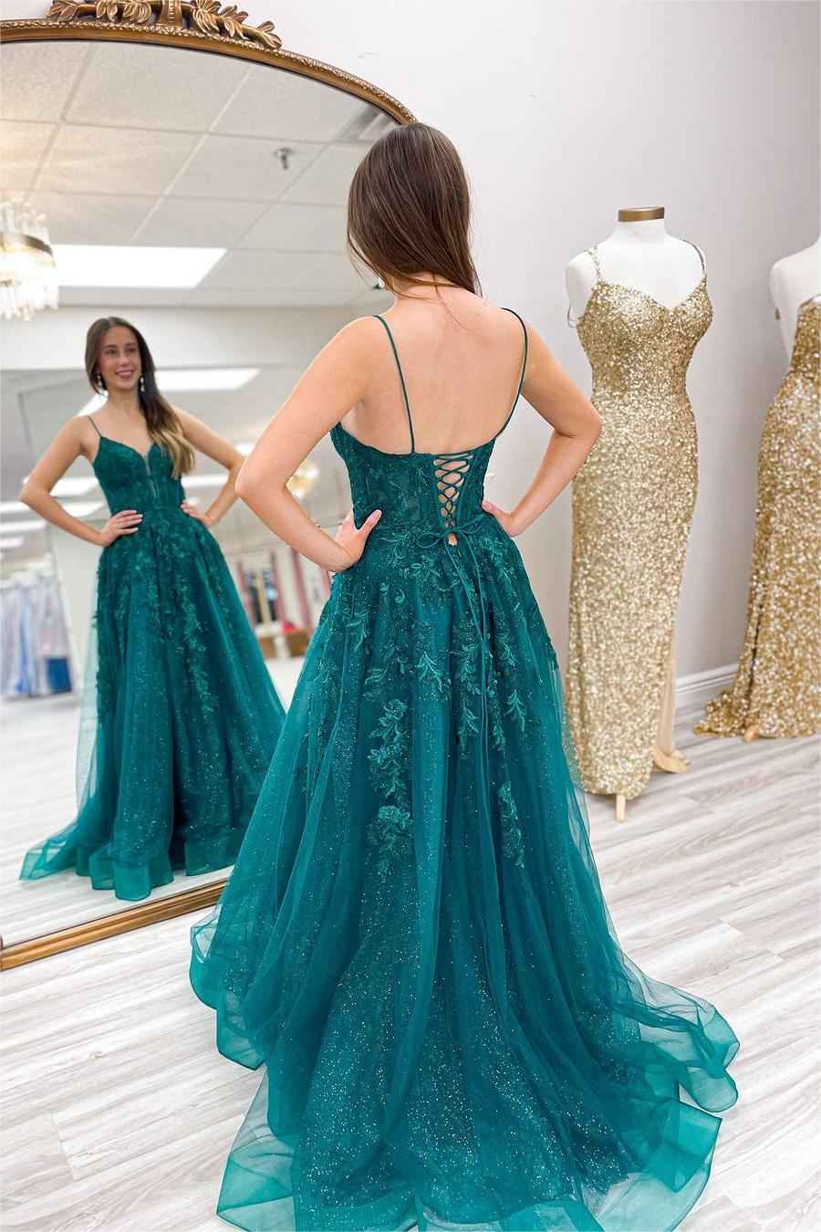 Chic Spaghetti Strap Sleeveless A Line Long Tulle Prom Dress With Appliques
