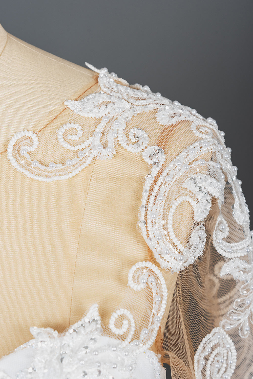 A-Line V-neck Hi-Lo Wedding Dress Open Back Ruffles Tulle With Appliques Lace BM bride