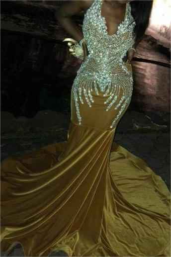 Stunning Yellow Halter Neck Mermaid Prom Dress Waist Skimming With Appliques