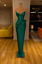 Chic Yellow Strapless Deep V Neck Sleeveless Mermaid Prom Dress With Pleated