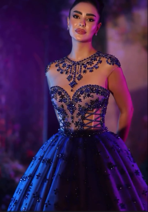 Jewel Neck Sleeveless Ball Gown Long Prom Dress With Beading