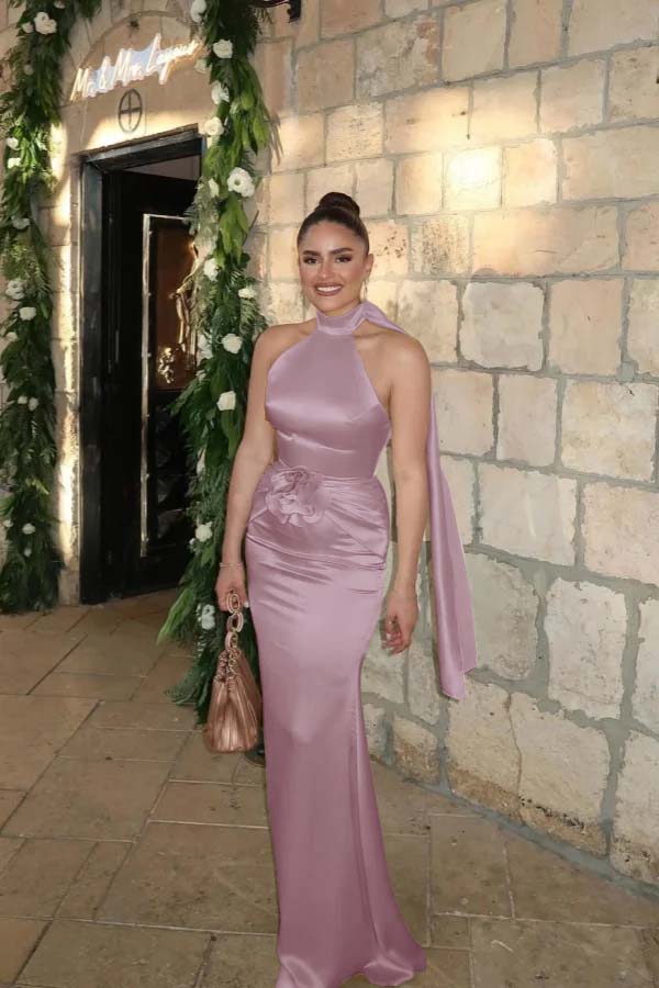 Charming Halter Sleeveless Long Mermaid Prom Dress With Pleated