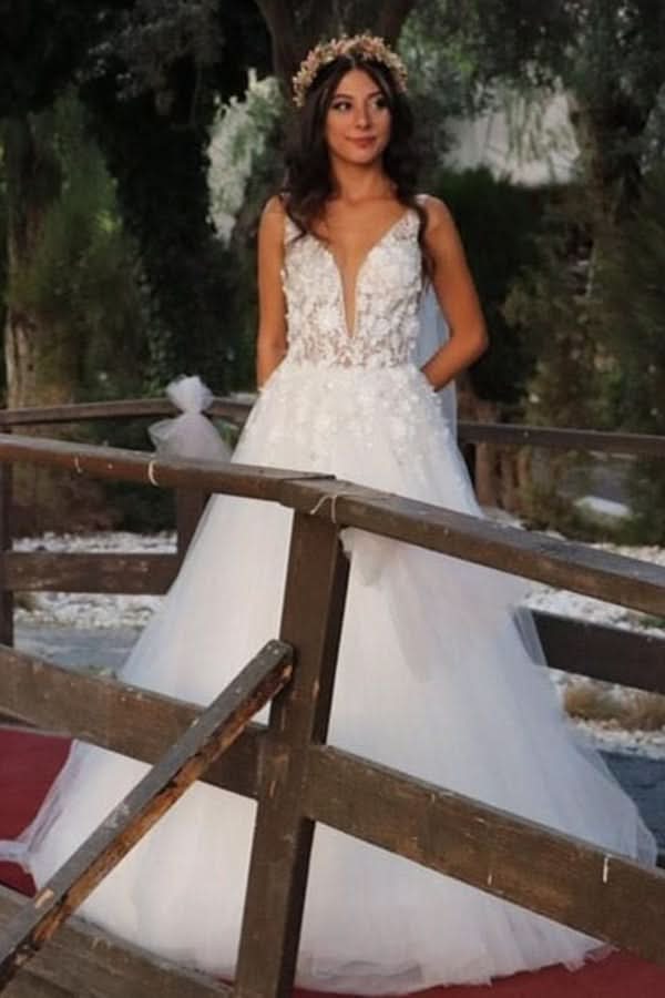 Gorgeous Long A-line V-neck Wedding Dress Tulle Lace With Appliques BM bride