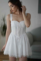 White Sweetheart Sleeveless Short Prom Dress With Lace Appliques