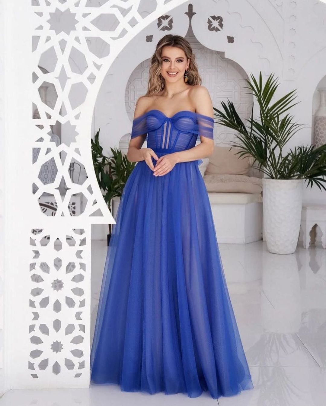 Stunning Tulle Off the Shoulder Sweetheart Strapless Royal Blue Prom Dress BMBRIDE