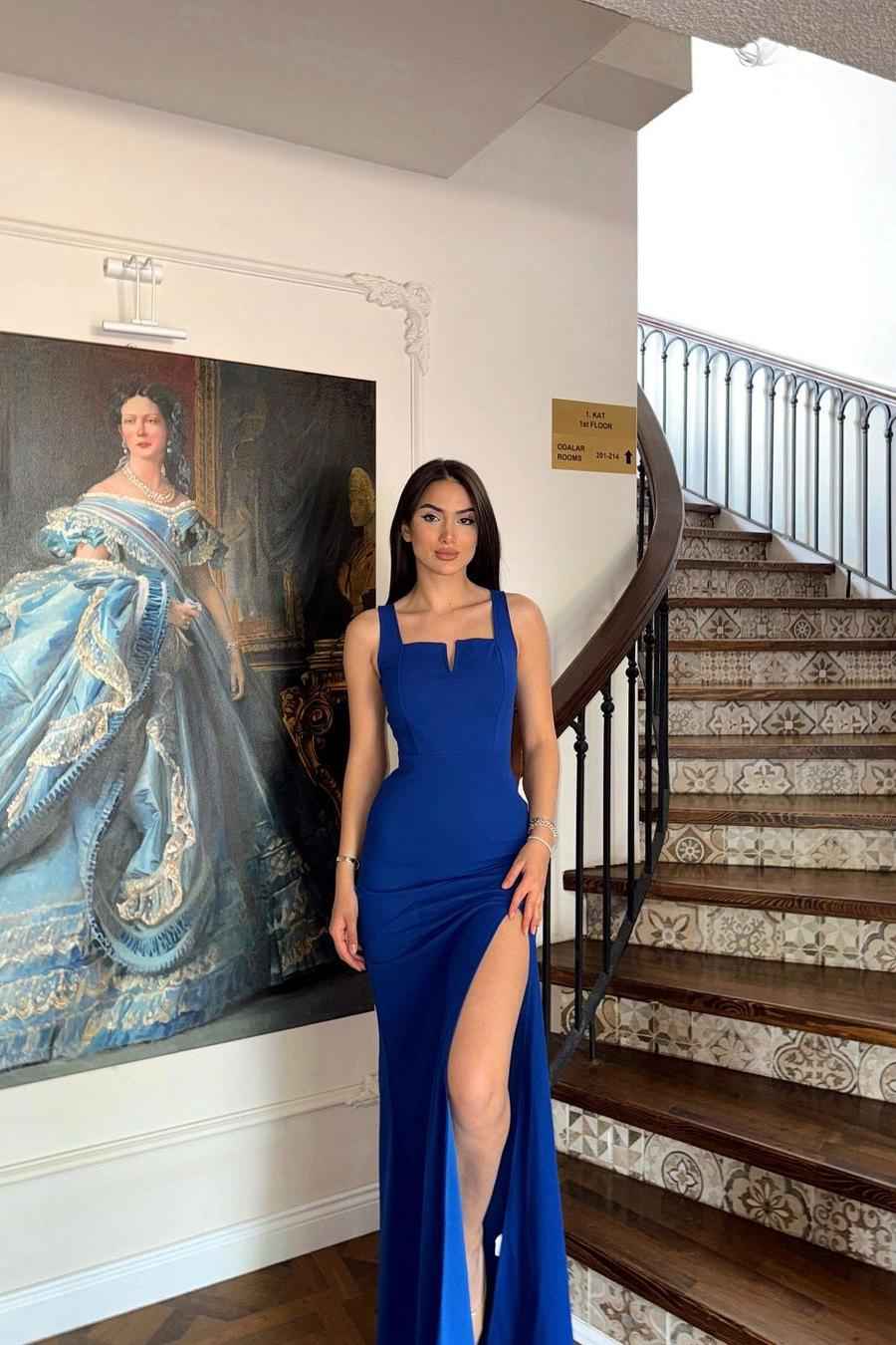 Blue Spaghetti Strap Sleeveless Pleated Long Prom Dress With Side Split
