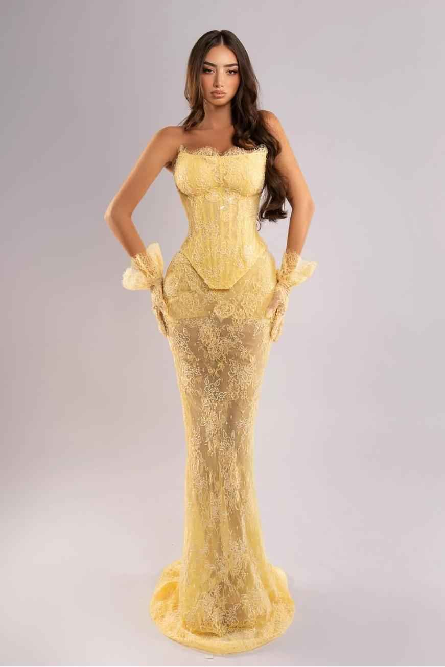Strapless Sleeveless Long Mermaid Prom Dress With Lace Embroidery Gloves