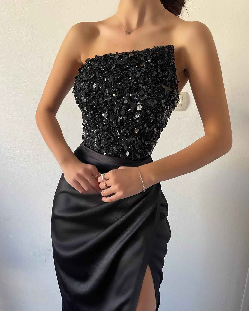 Beautiful Black Prom Dress Sequins Sleeveless Strapless With High Slit