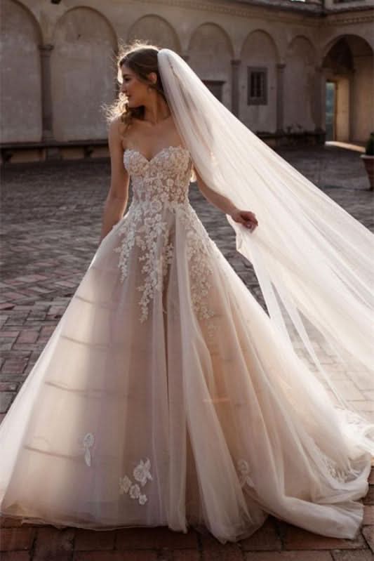 Glamorous Sweetheart Tulle Princess Wedding Dress with Lace Appliques BM bride