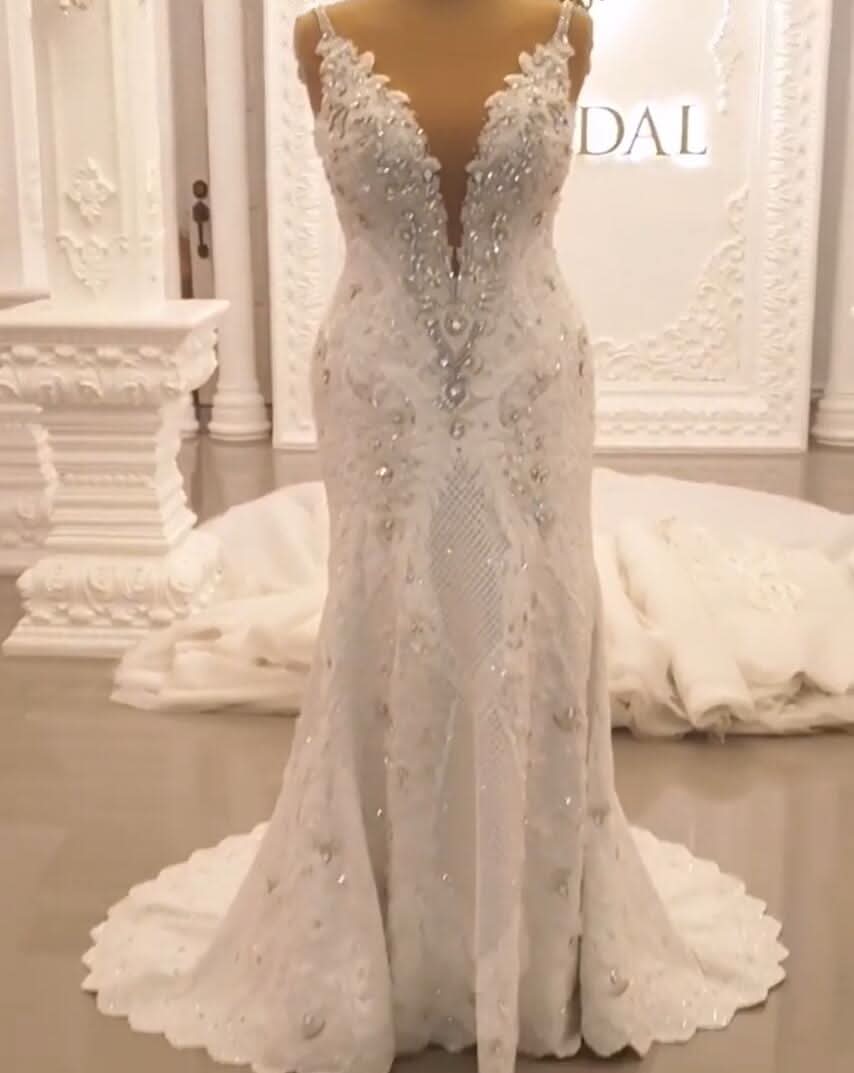 Spaghetti-Straps Sweetheart A-line Backless Wedding Dress With Appliques Lace BM bride