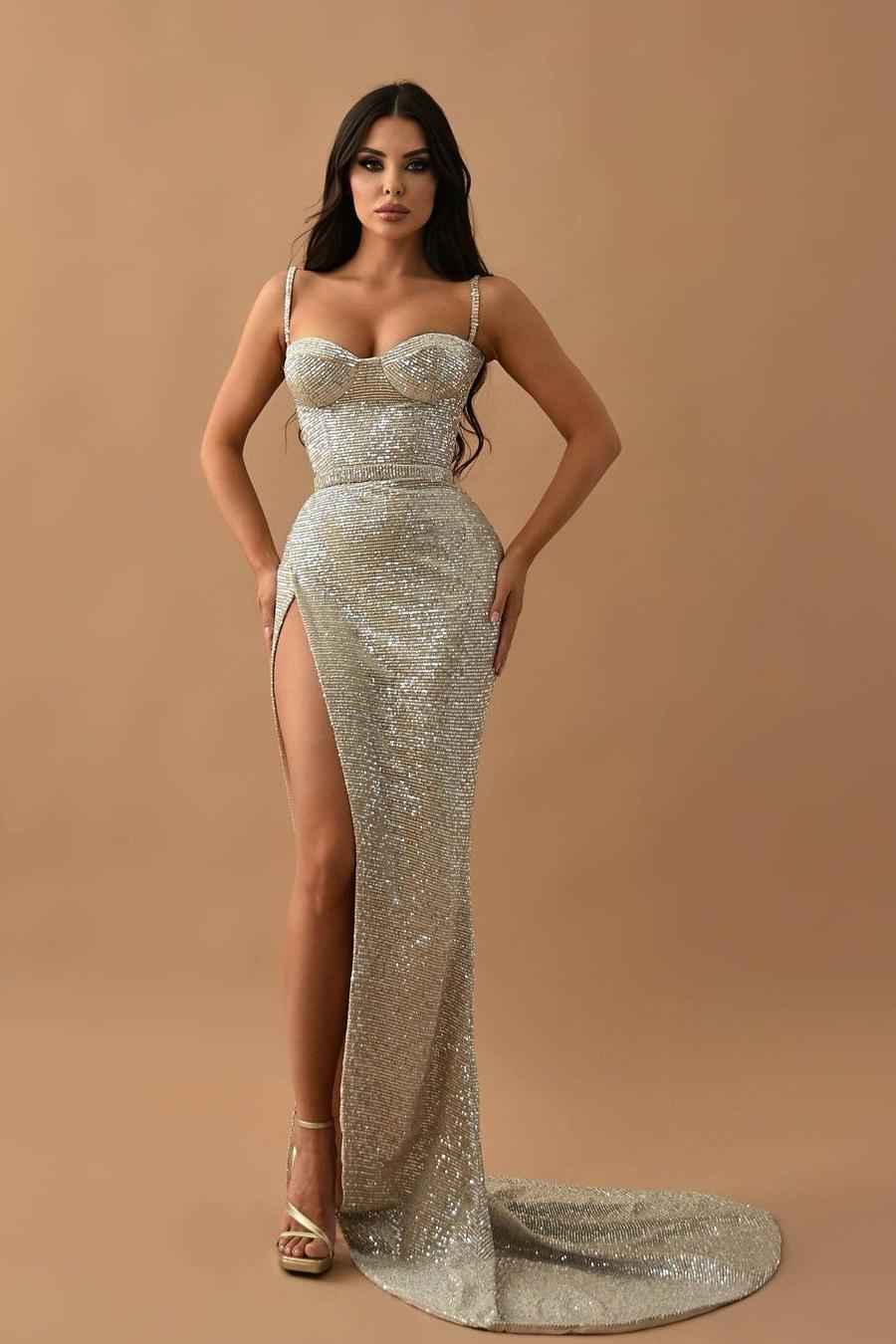 Charming Sequins Straps Sweetheart Sleeveless Long Prom Dress With High Split