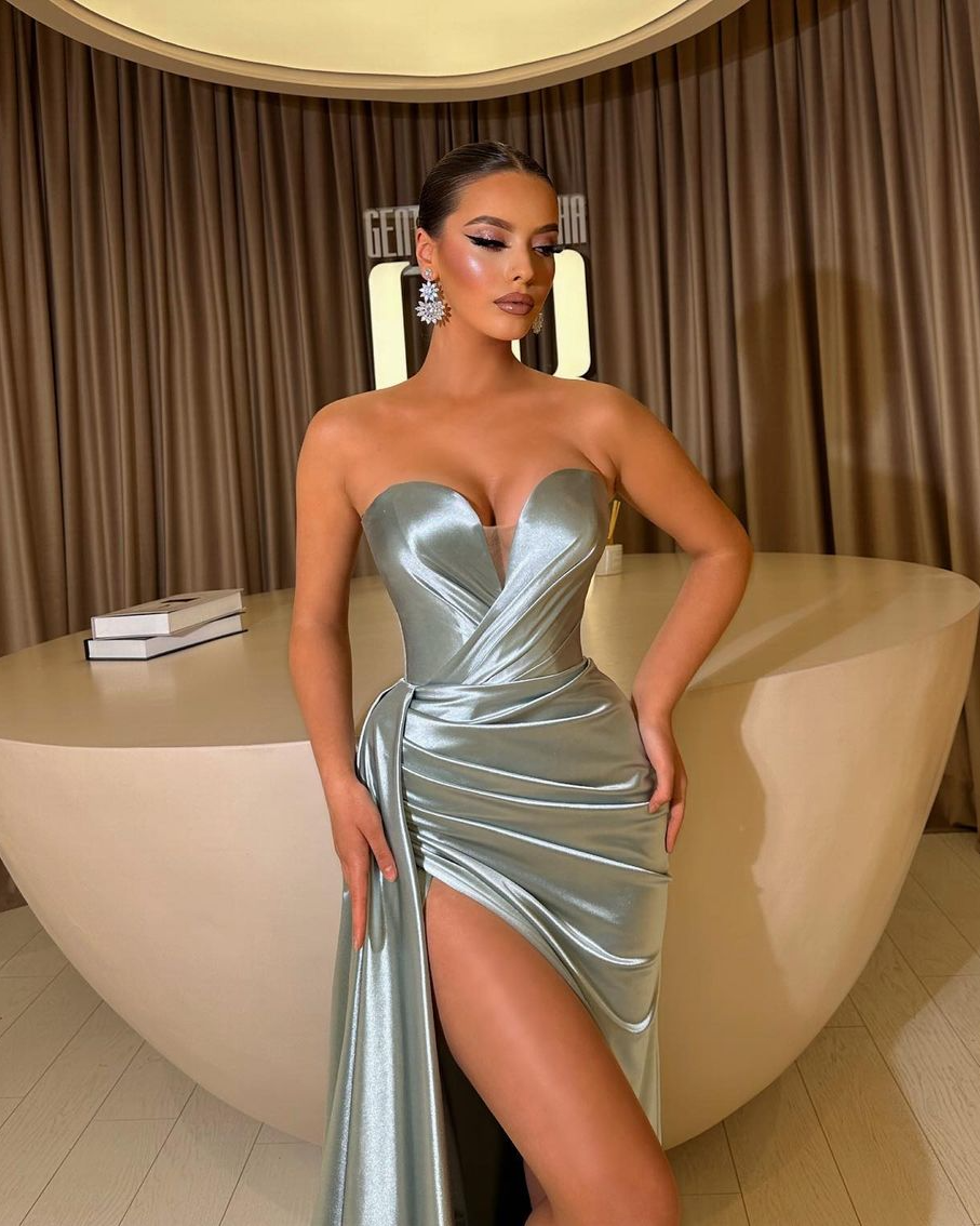 Stunning High Split Sweetheart Sleeveless Pleated Prom Dress With Ruffle