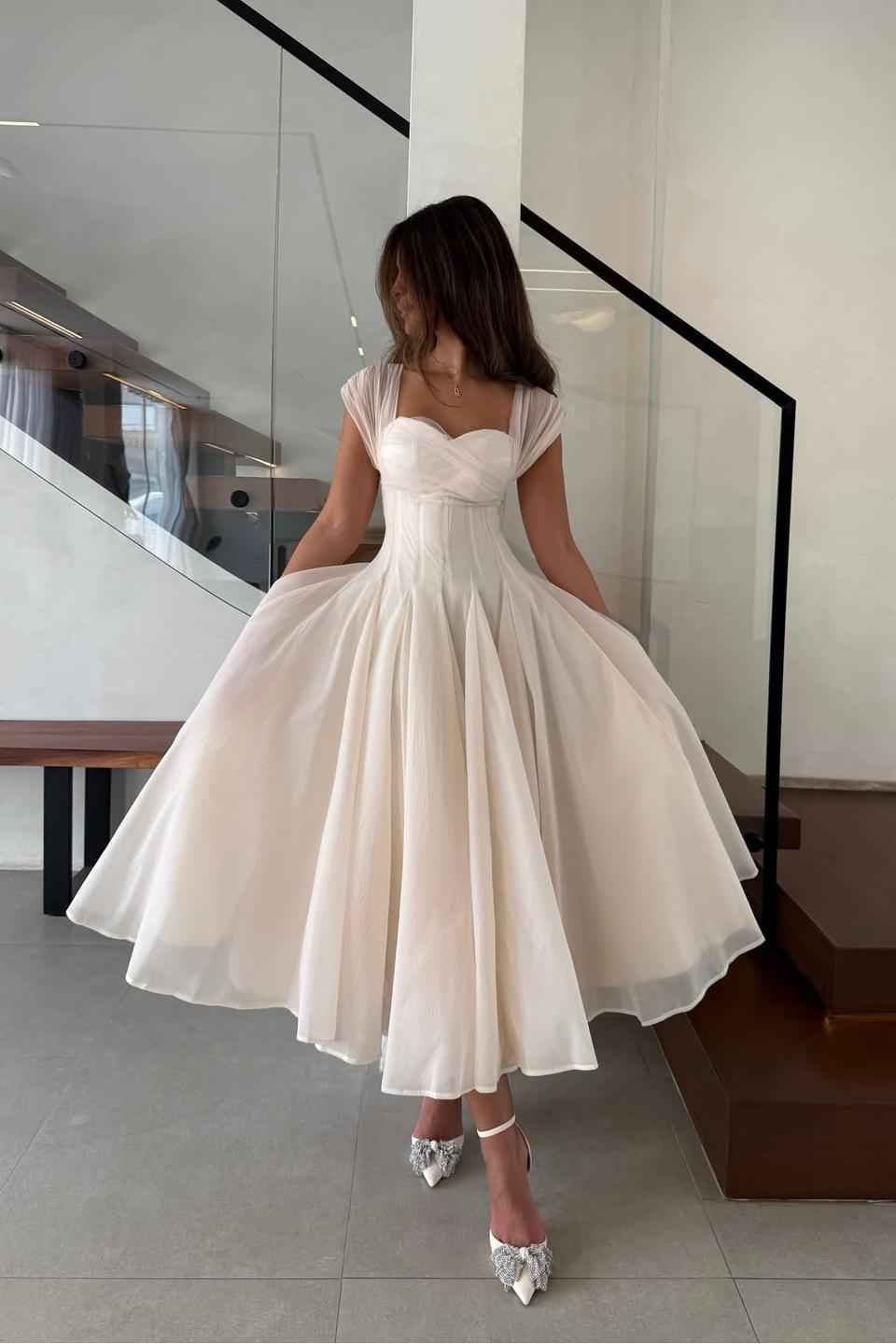 Charming Straps Sleeveless Sweetheart Prom Dress With Tulle Pleated