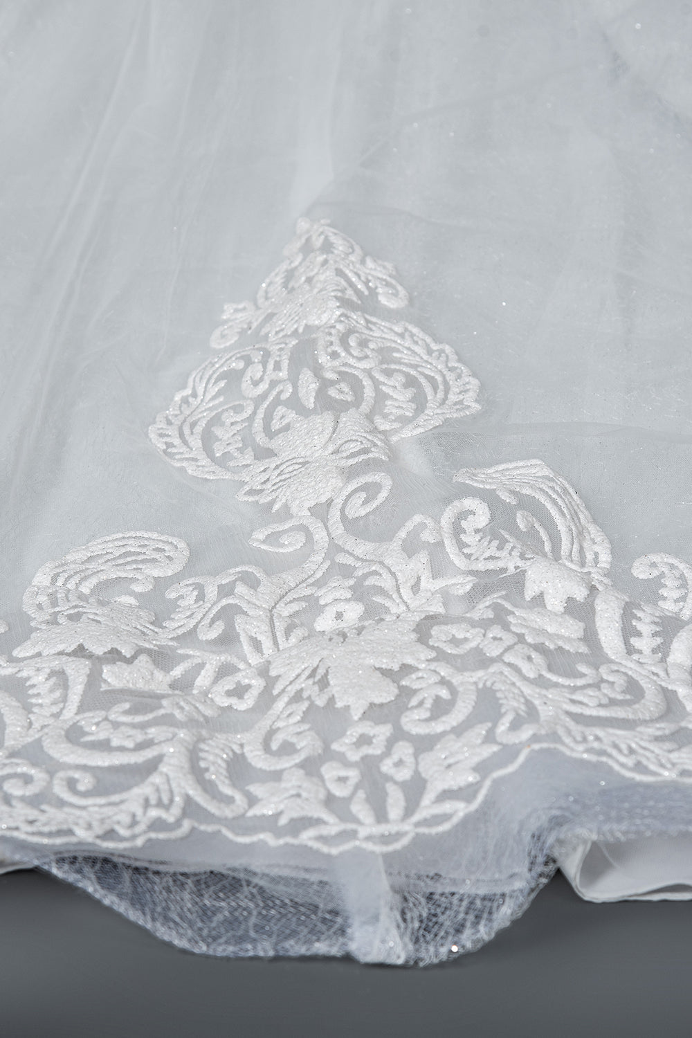 Elegant Cap Sleeve Sheer Tulle Ball Gown Wedding Dress with Lace V-Neck BM bride