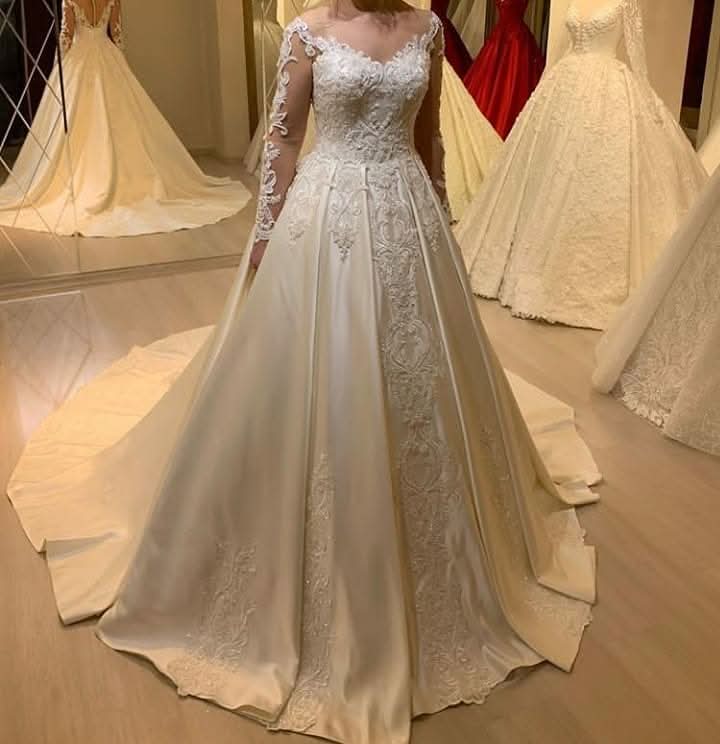 A-Line Sweetheart Wedding Dress Long Sleeve Pearl Satin With Appliques Lace BM bride