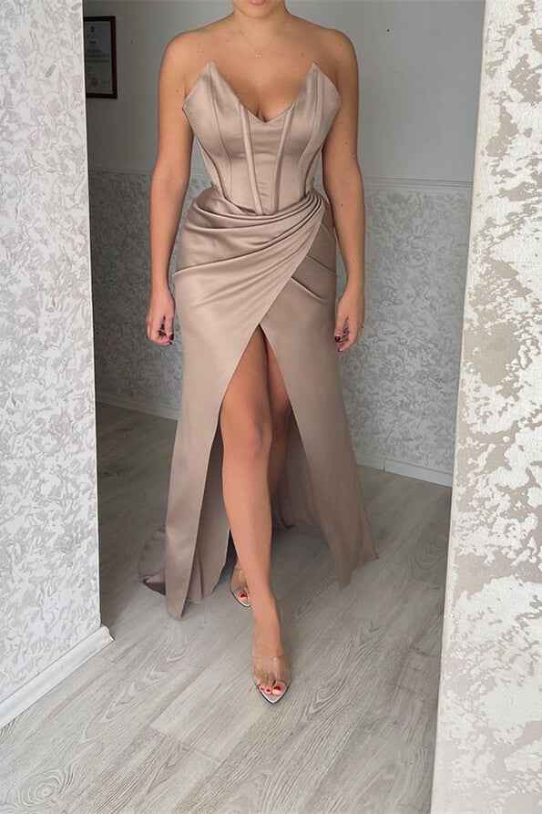 Chic Strapless Sleeveless V Neck Mermaid Long Split Prom Dress With Pleated