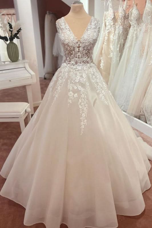 Wide Strap A-Line Floor-Length Tulle Wedding Dress with Lace Appliques BM bride