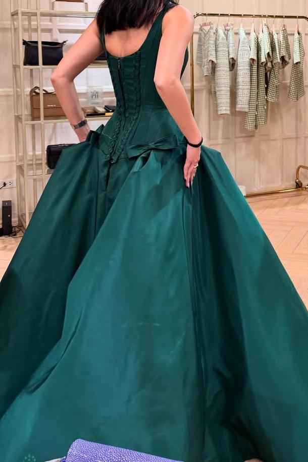 Straps Sleeveless Long Prom Dress With Pockets Bowknot Pleated