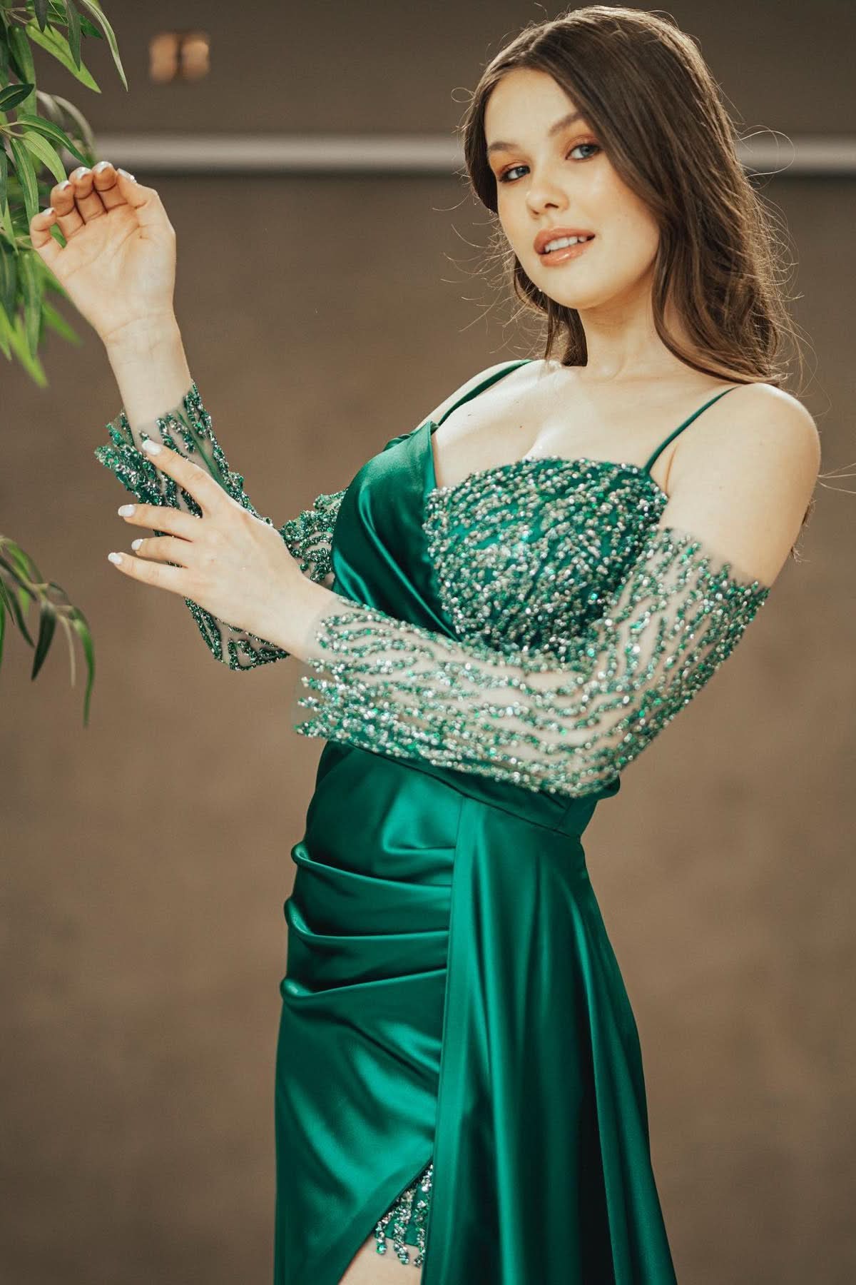 Emerald Spaghetti-Strap Off-the-Shoulder Sequined Prom Dress with Pleated Slit BM bride