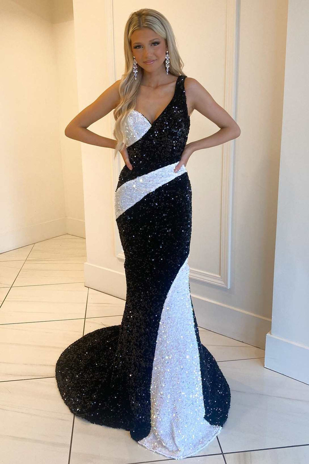 Stylish Black and White Sequin One-Shoulder Mermaid Long Gown BM bride