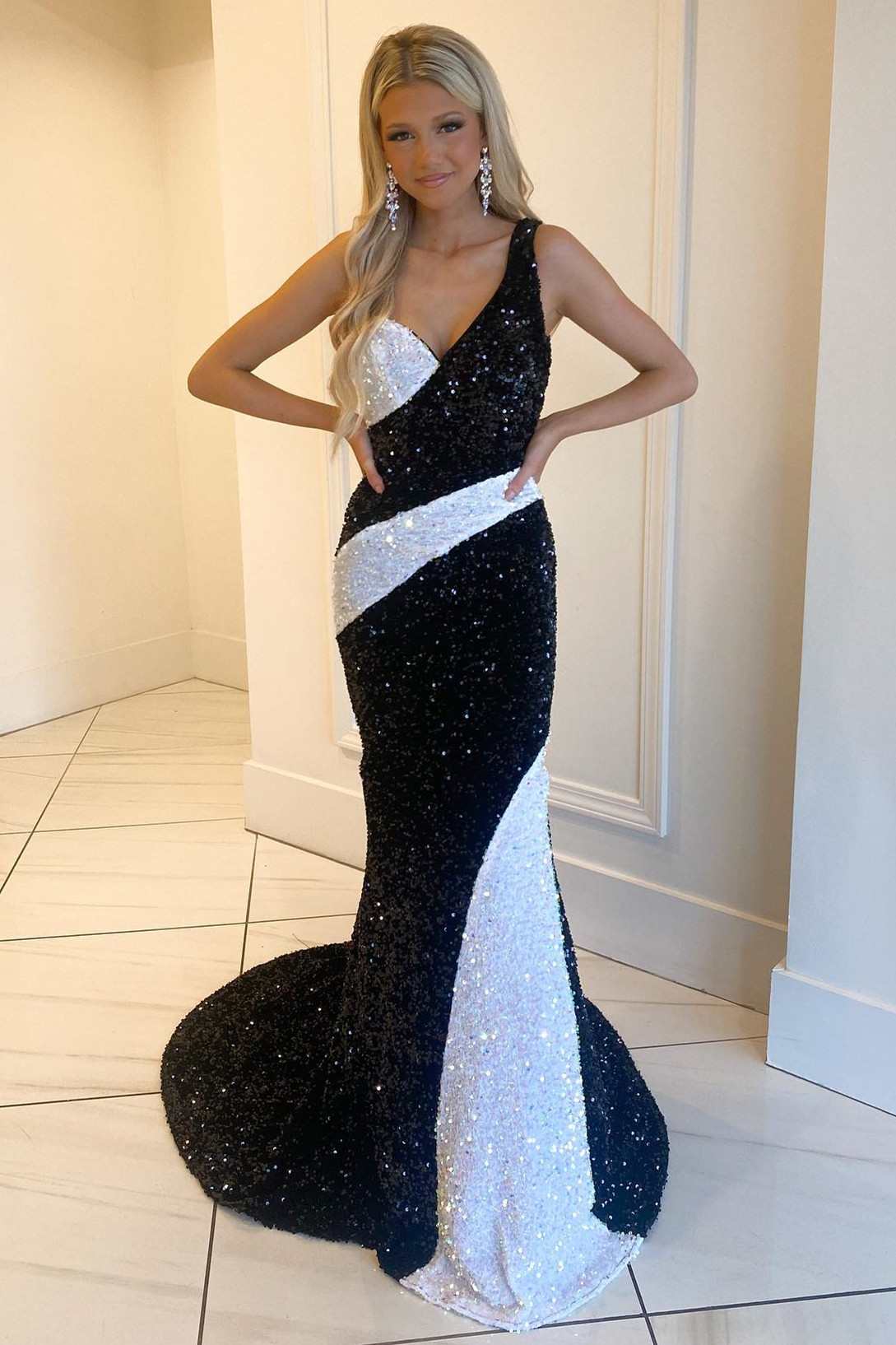 Stylish Black and White Sequin One-Shoulder Mermaid Long Gown BM bride