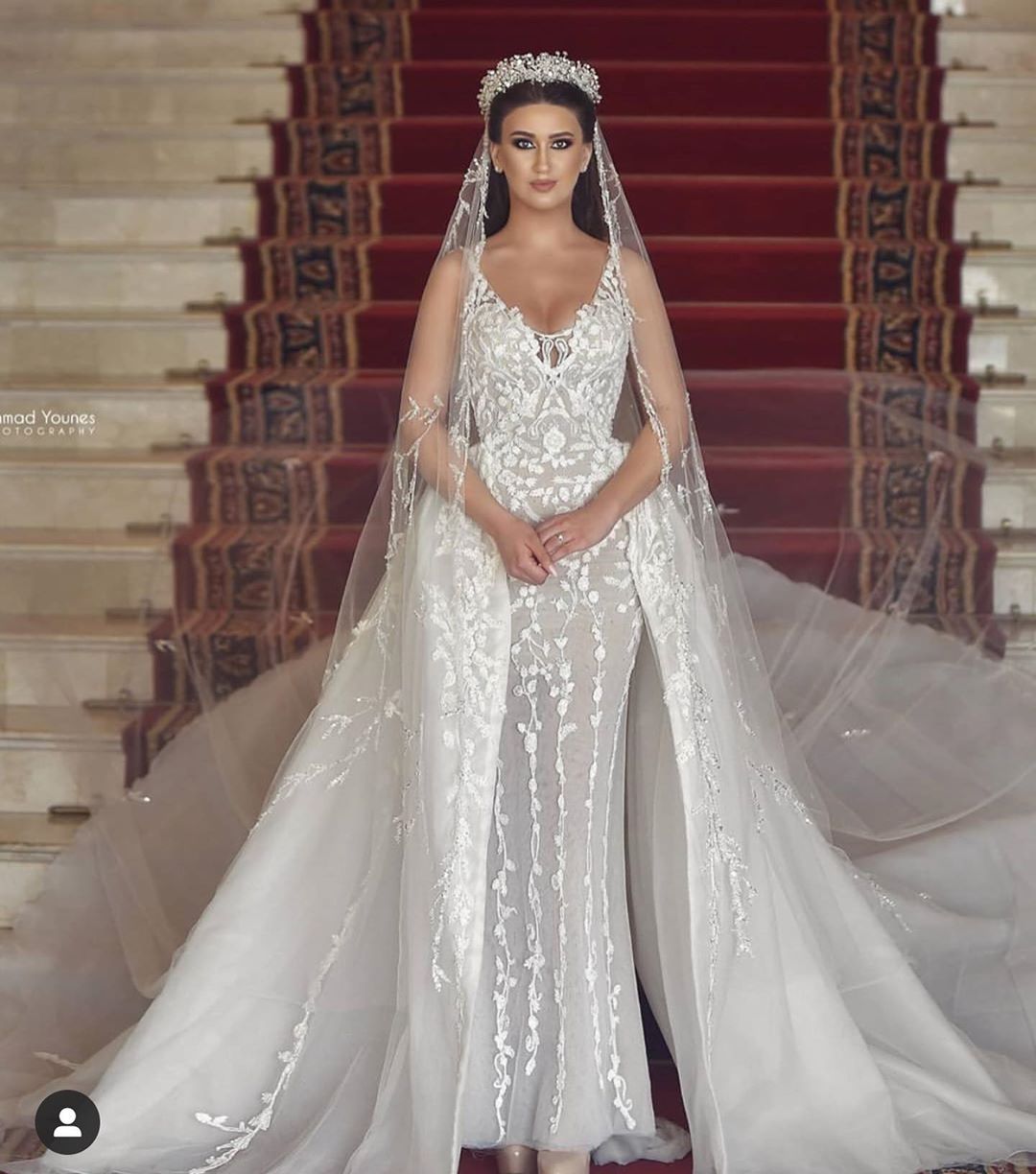 V-Neck Tulle Lace Long Mermaid Wedding Dress with Detachable Train BM bride