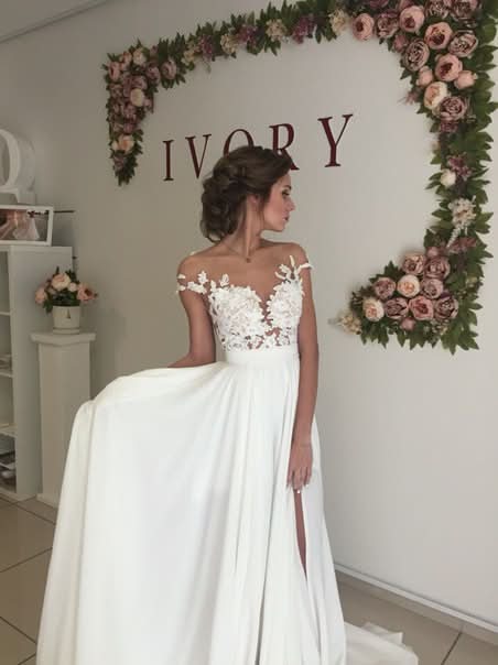 A-Line Chiffon Wedding Dress With Lace Ruffles Side Slit Appliques BM bride