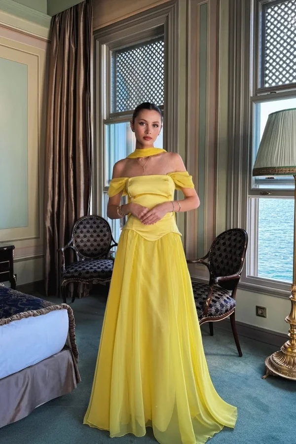 Stunning Off the Shoulder Sleeveless Long Prom Dress With Pleated