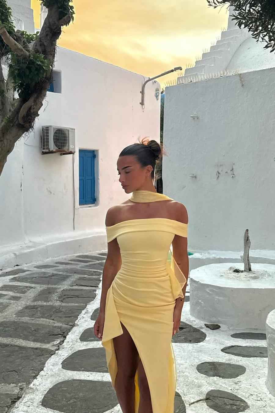 Off the Shoulder Sleeveless Long Mermaid Prom Dress With Split