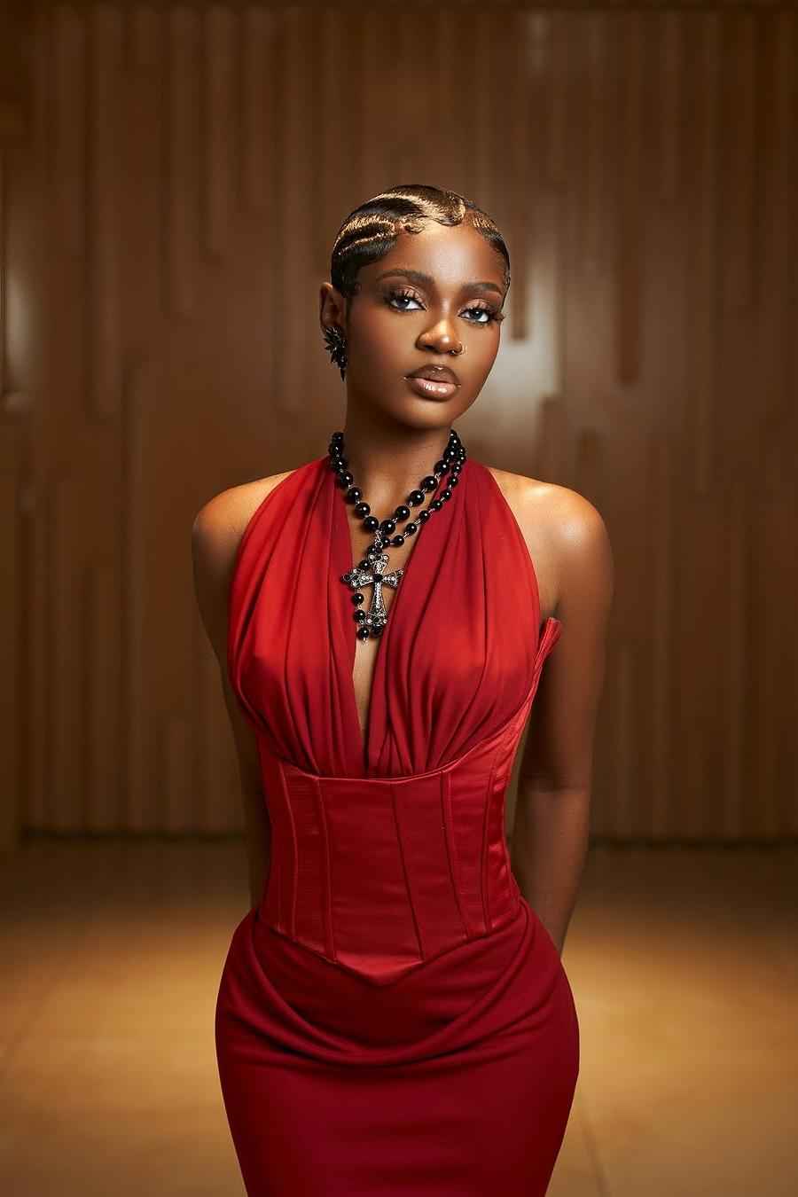 Chic Red Halter Sleeveless Mermaid Long Prom Dress With Pleated