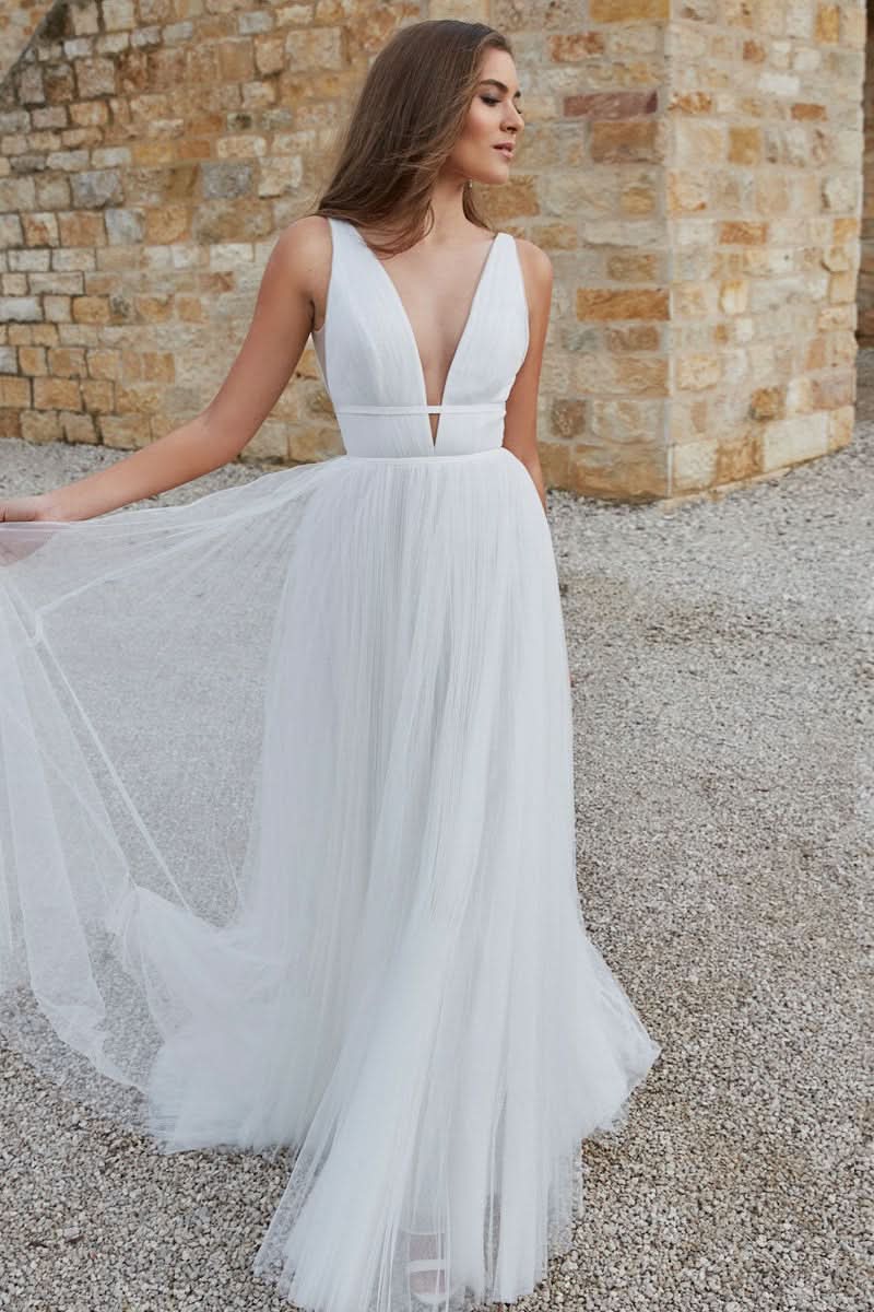 V-Neck Sleeveless Tulle Wedding Dress BM bride