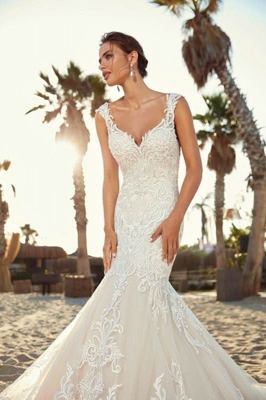 Loyeloy Women's Wedding Dresses for Bride 2025 Sexy V Neck Slit Lace Bridal Wedding Gowns for Bride YJ010