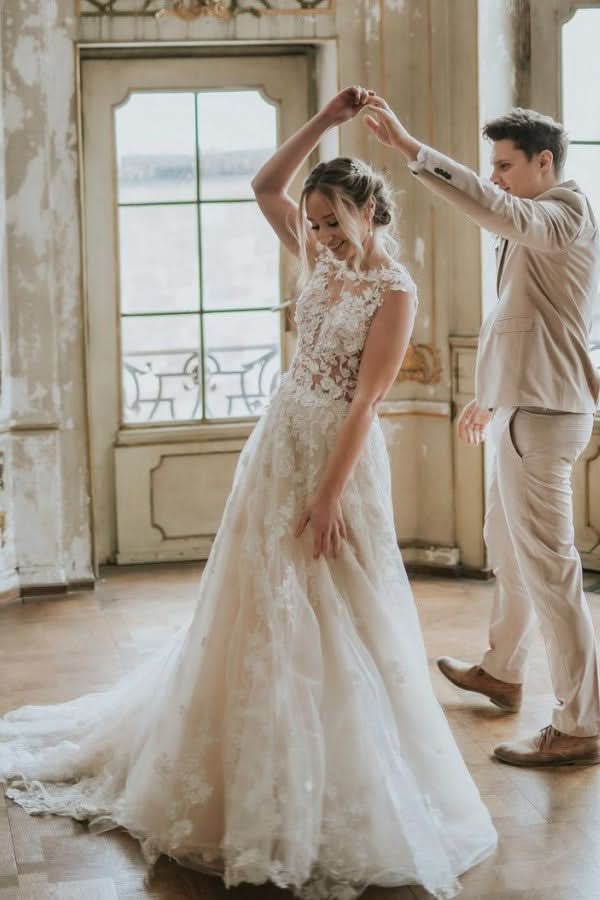 Boho Long A-line Tulle Wedding Dress With Lace Appliques BM bride