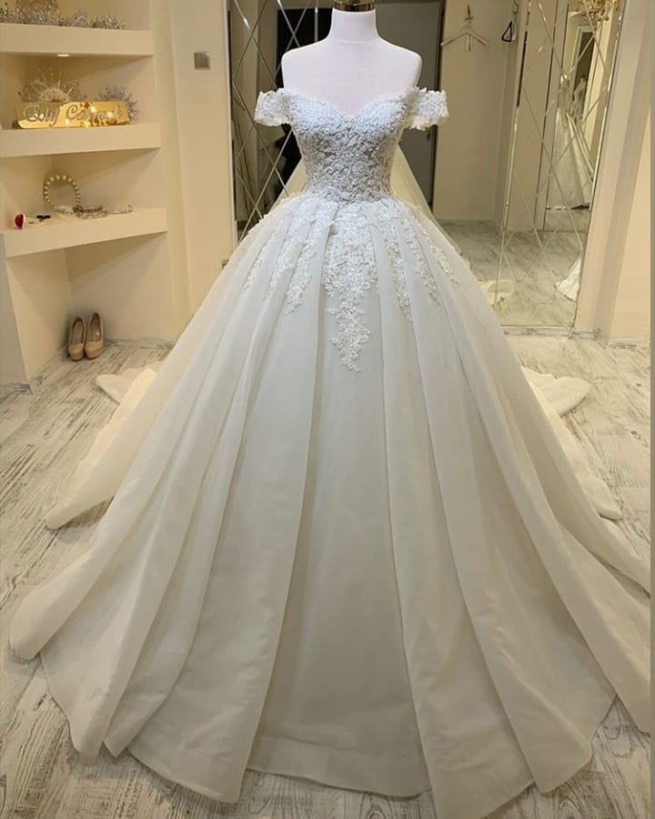 Sweetheart Off-the-Shoulder A-Line Wedding Dress with Ruffles and Lace Appliques BM bride