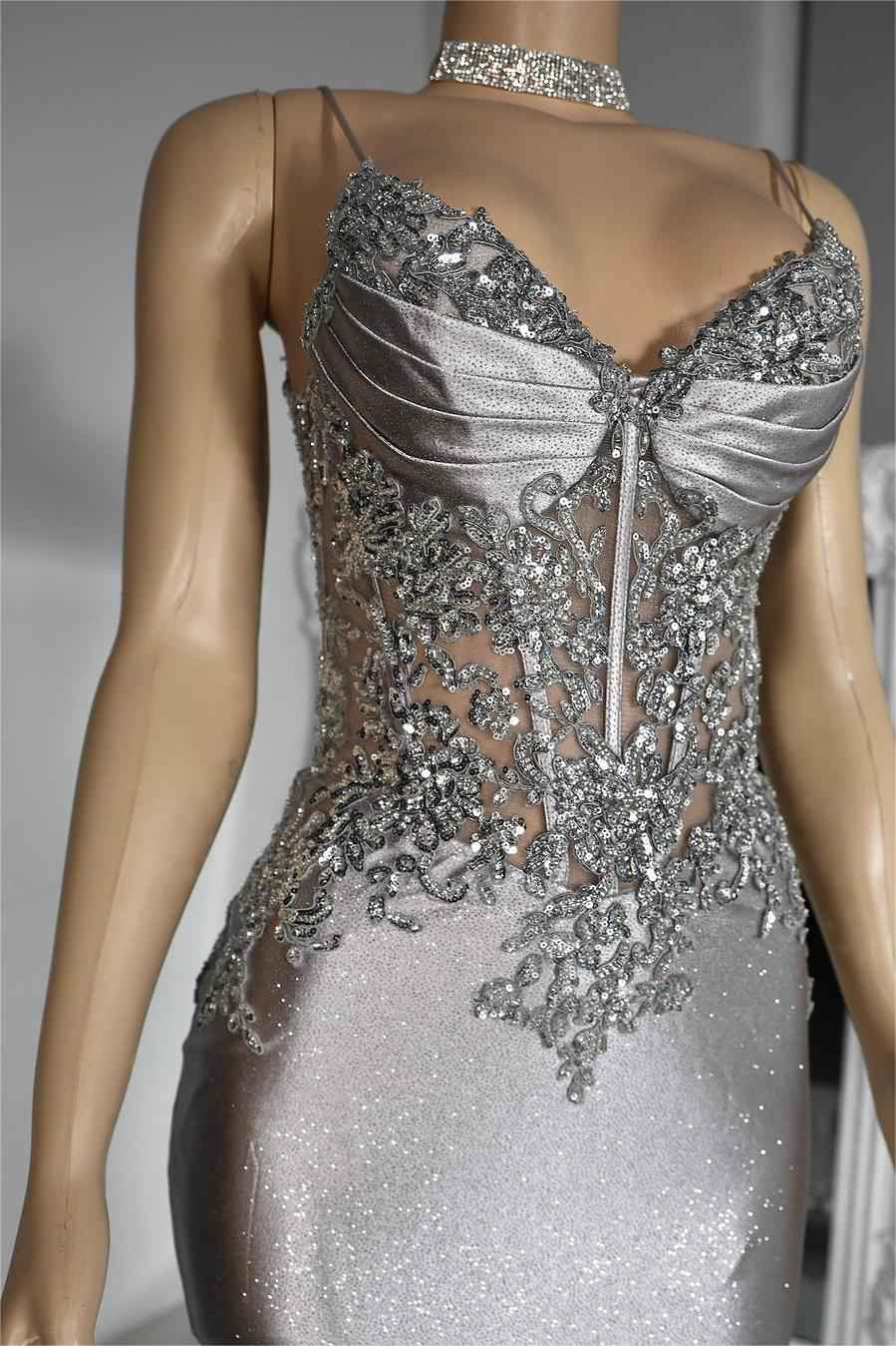 Ivory Spaghetti Strap Sleeveless Pleated Mermaid Long Prom Dress With Appliques