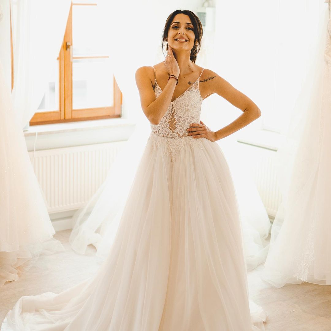 Long A-Line Spaghetti Strap Sleeveless Wedding Dress with Tulle Lace BM bride