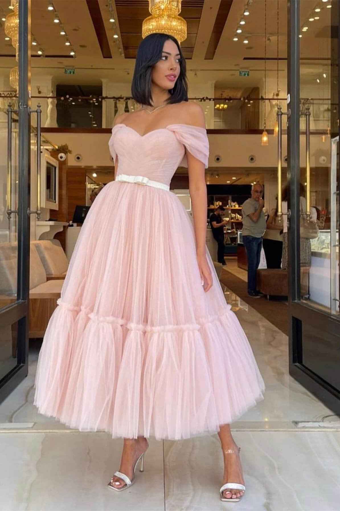 Stunning Light Pink Off the Shoulder Tulle Prom Dress With Belts Sweetheart