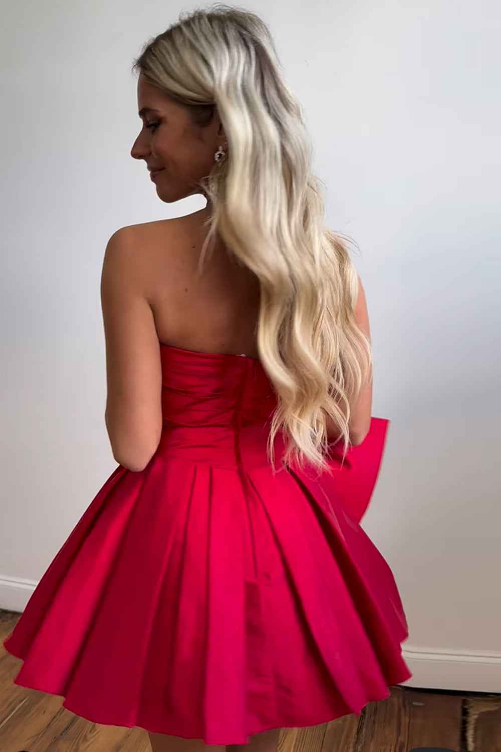 Red Strapless A-Line Satin Short Homecoming Dress with Bowknot Bmbride