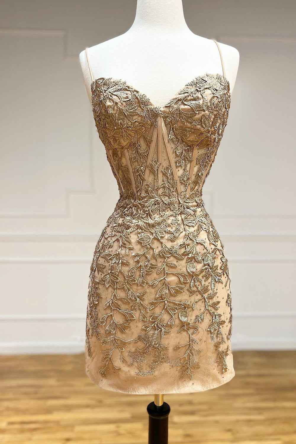 Stormy Spaghetti Straps Tight Short Homecoming Dress with Appliques Bmbride