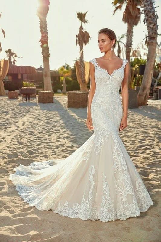 Loyeloy Women's Wedding Dresses for Bride 2025 Sexy V Neck Slit Lace Bridal Wedding Gowns for Bride YJ010