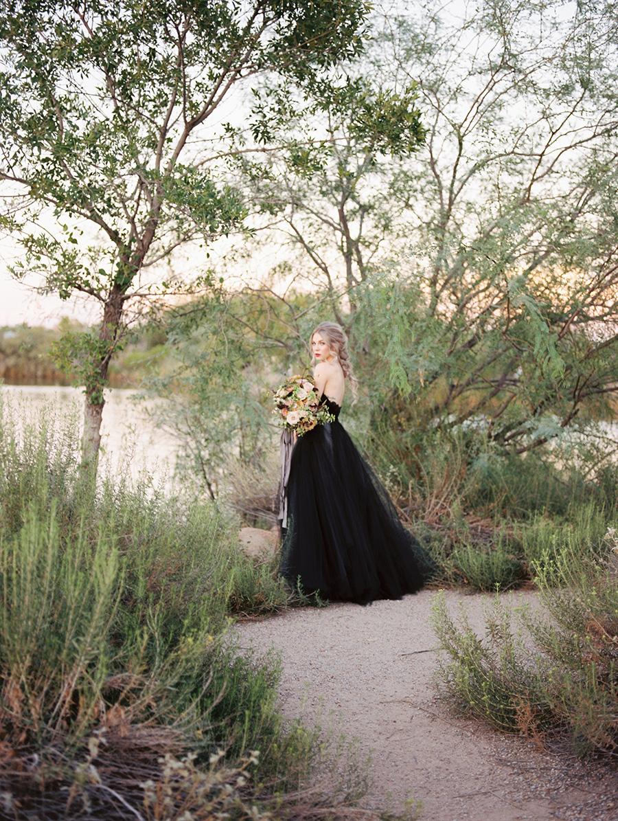 Classy Black Sweetheart Long Wedding Dress with Open Back and Lace Tulle BM bride