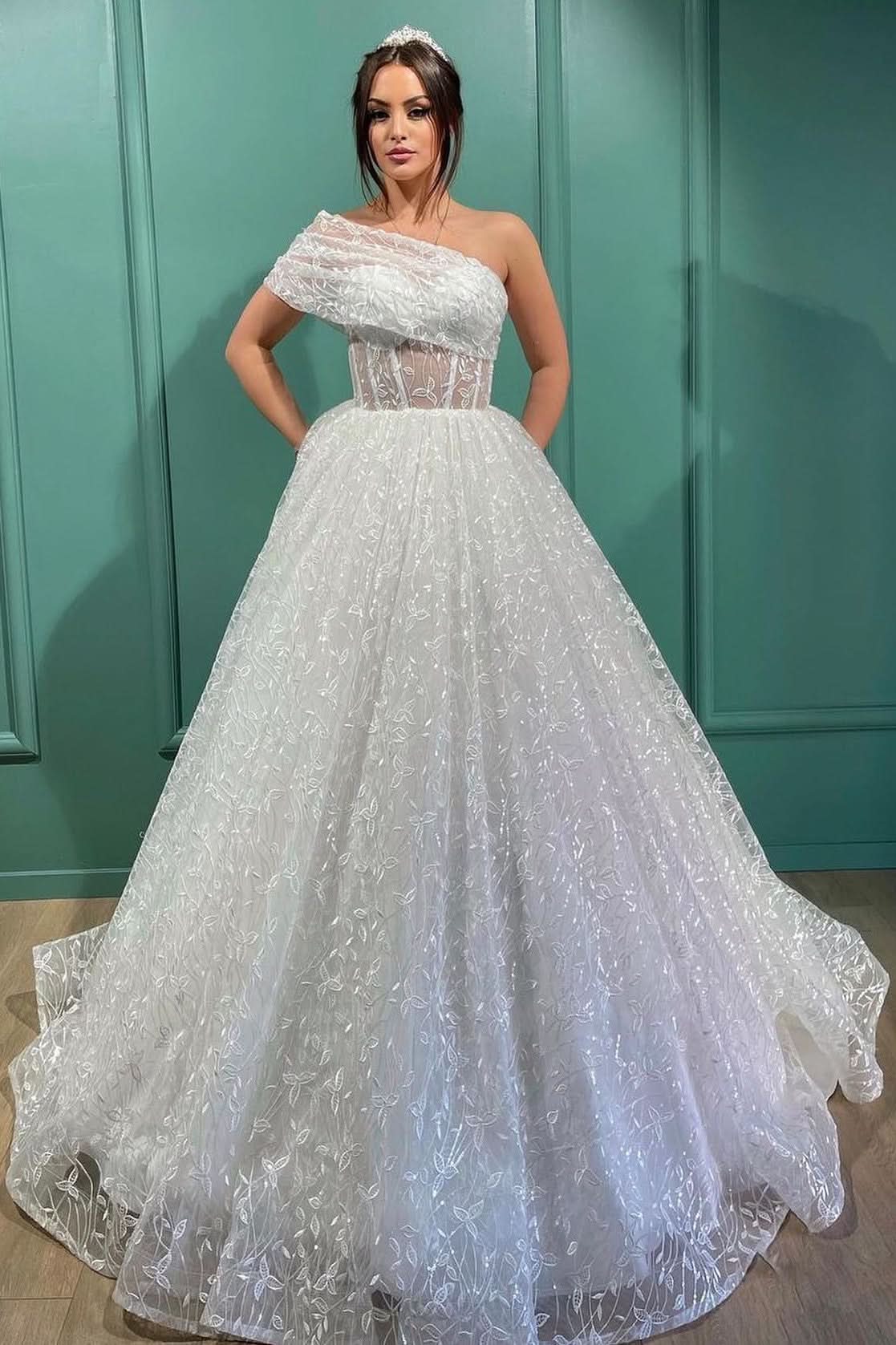Gorgeous One Shoulder Sleeveless Princess Wedding Dress With Tulle BM bride