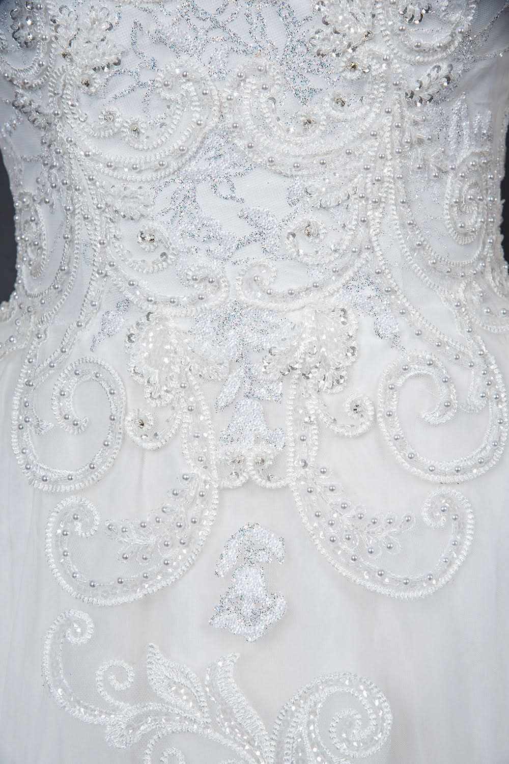 A-Line V-neck Hi-Lo Wedding Dress Open Back Ruffles Tulle With Appliques Lace BM bride