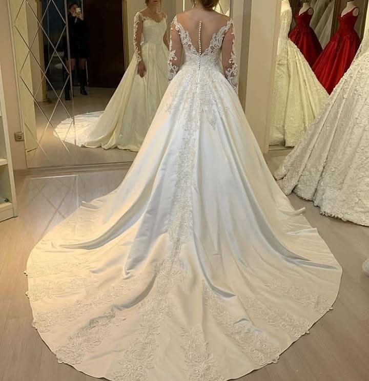 A-Line Sweetheart Wedding Dress Long Sleeve Pearl Satin With Appliques Lace BM bride
