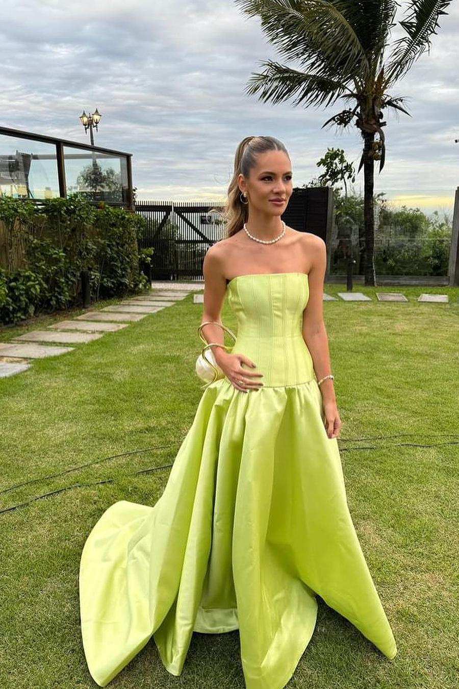 Chic Strapless Sleeveless Bateau Long Prom Dress With Pleated BMBRIDE