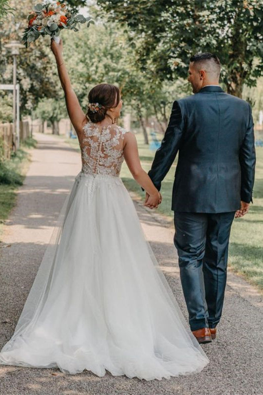 Bateau Neck Sleeveless A-Line Tulle Wedding Dress with Lace BM bride