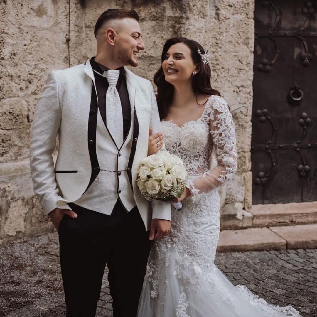 A-Line Bateau Wedding Dress Floor-length Tulle With Appliques Lace Pearl BM bride